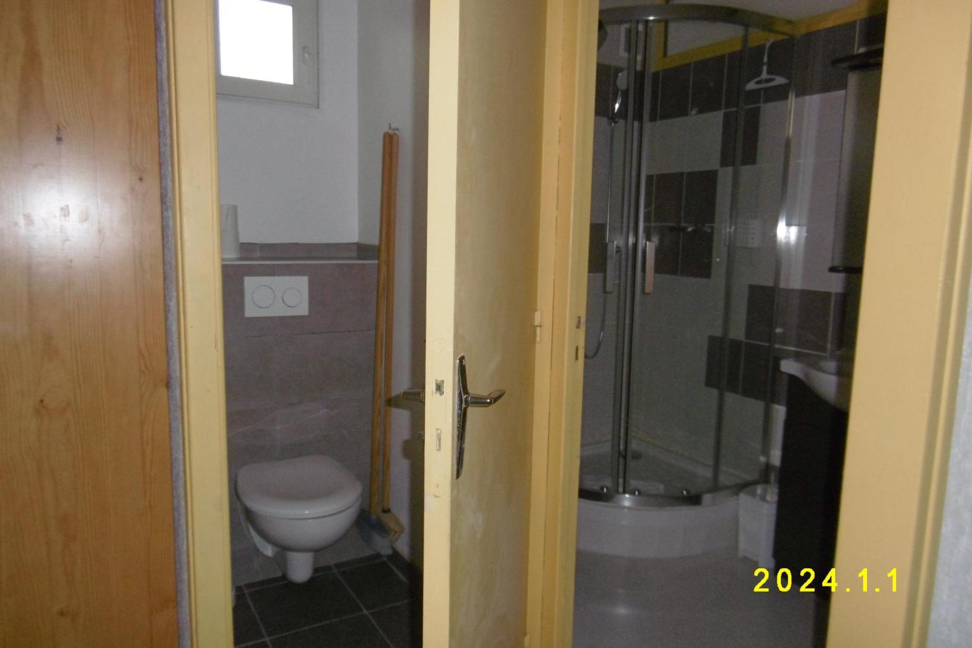 Rez De Chaussee Studio Climatise Dans Villa Aigues-Mortes Bagian luar foto